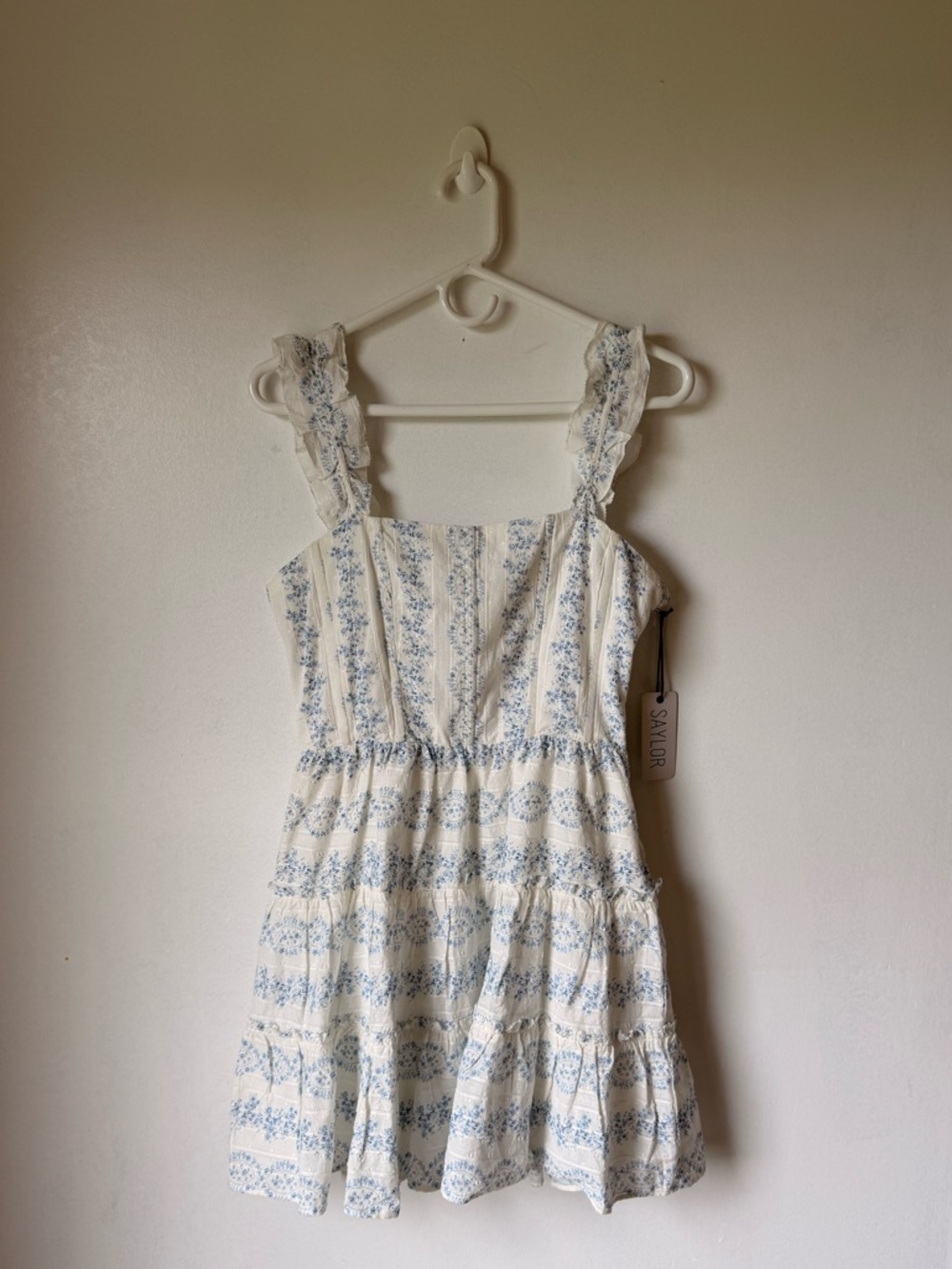 Saylor Jaime Dress - Picture 4 of 9